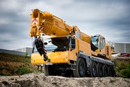  100  60  Liebherr LTM 1100-4,2